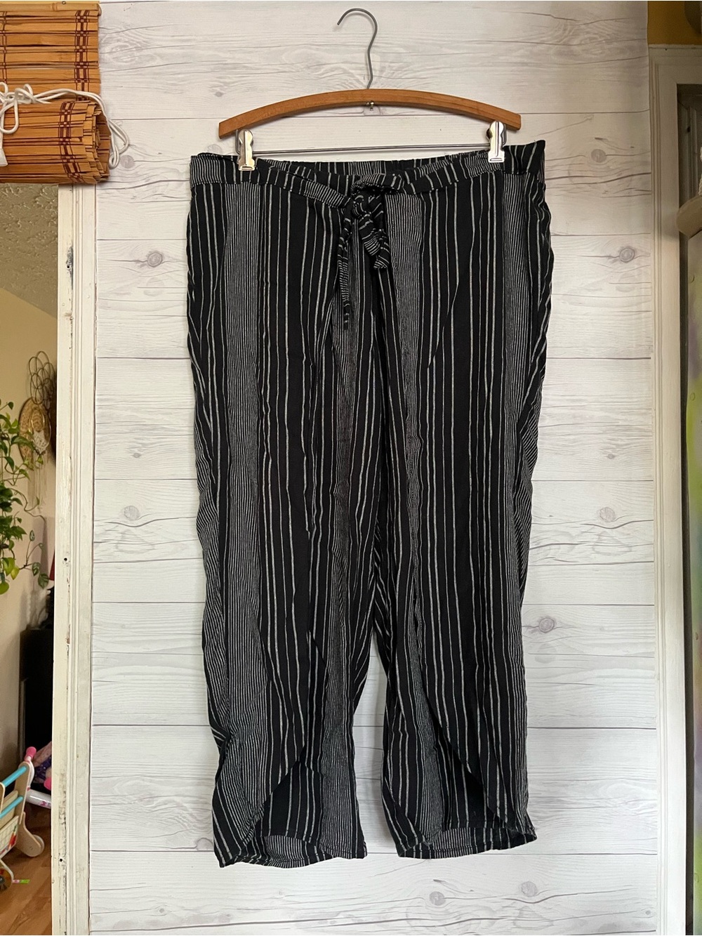 Maurices Linen Blend Pants Striped Wide Leg Elastic Waist Black White Size 16w